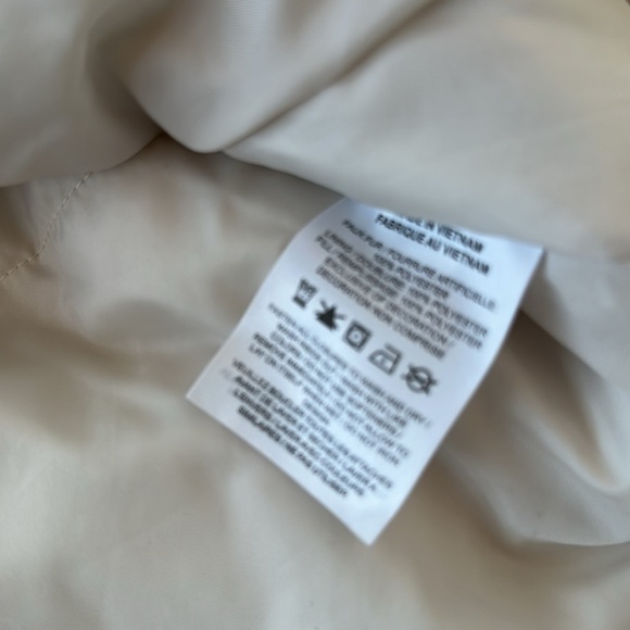 Nike Sportswear
Women's Loose Jacket - Picture 12 of 13